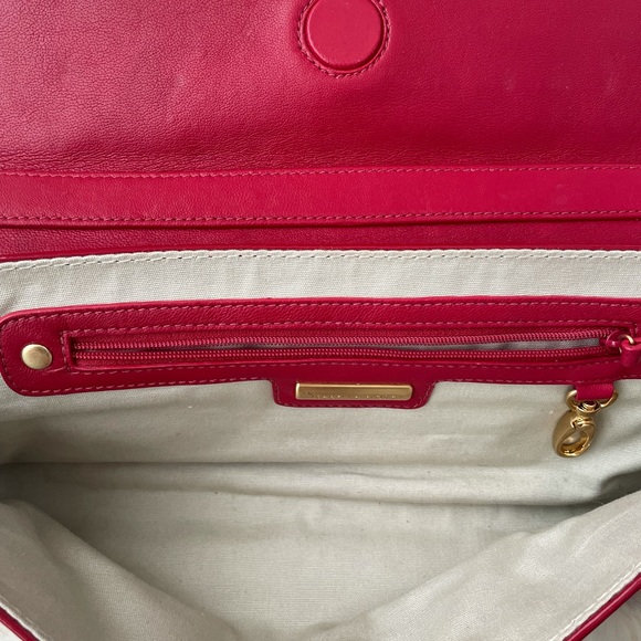 ❤️Isabella Fiore❤️ Red Clutch - Picture 4 of 9